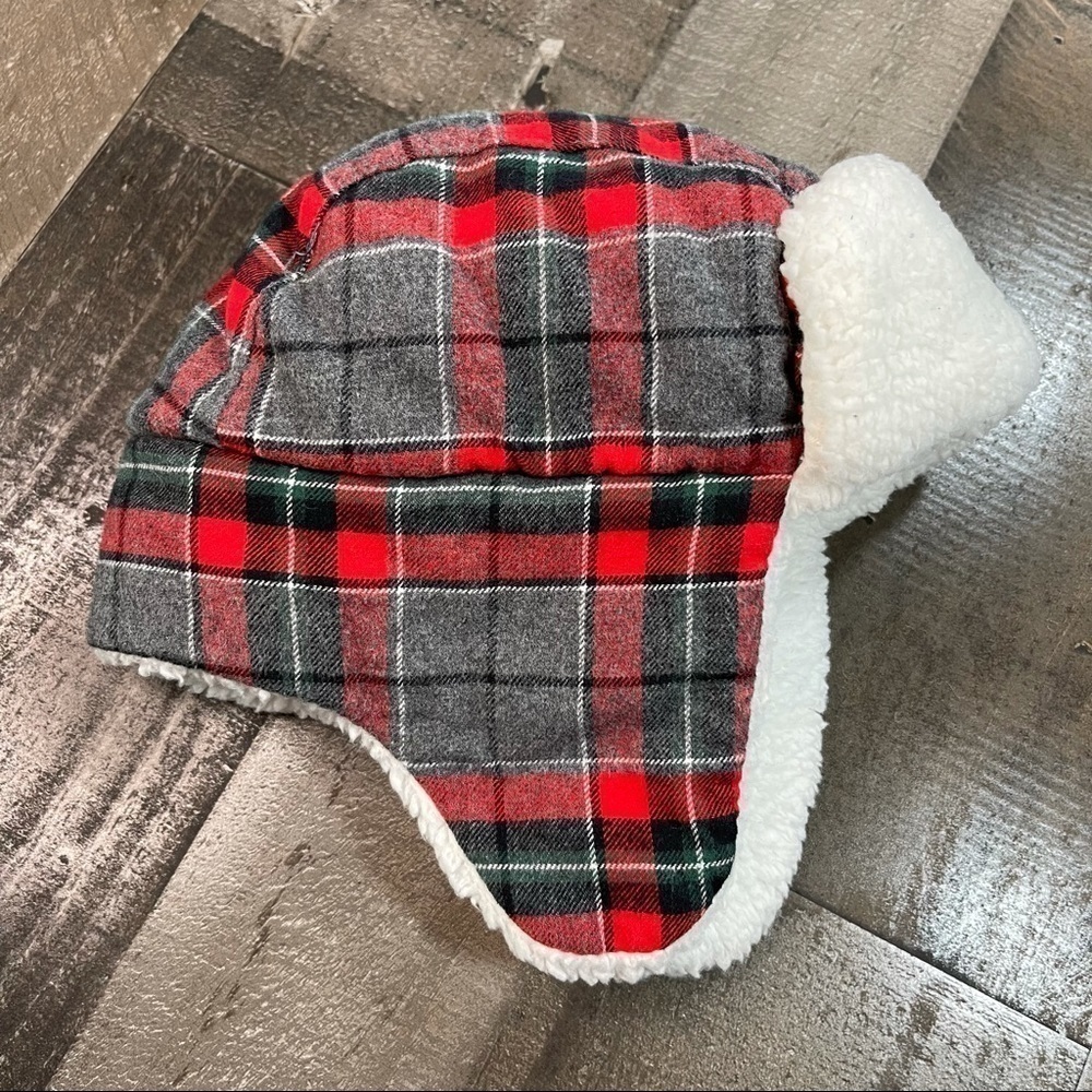 Carter’s Boys Winter Plaid Hat 12 - 24 months - Picture 2 of 7